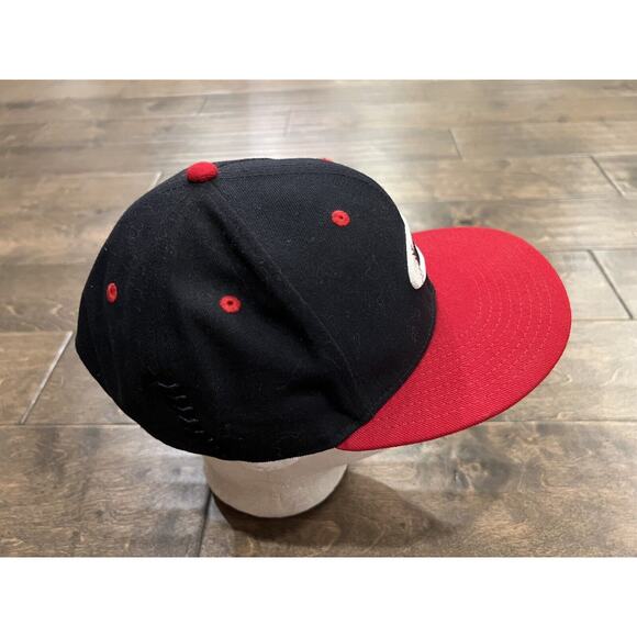 New Era 9Fifty Oakley Mens Black Red Embroidered Logo Adjustable Snapback Hat - Picture 5 of 13